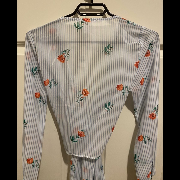 Wrap top - Picture 2 of 3